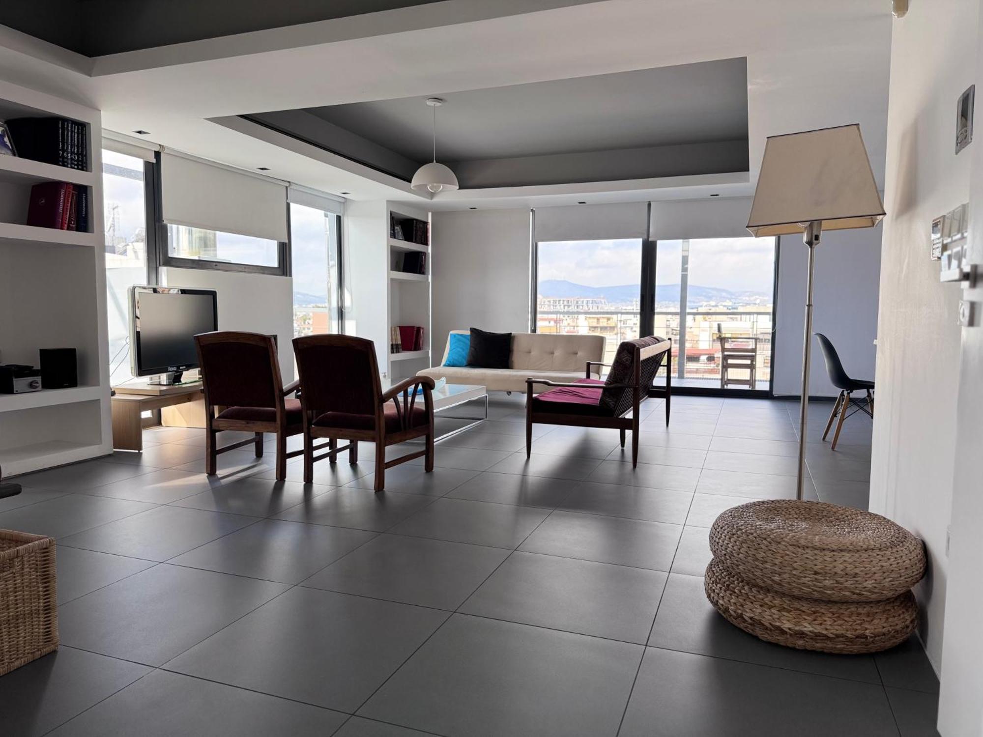 Апартаменты Kerameikos Spacious Loft